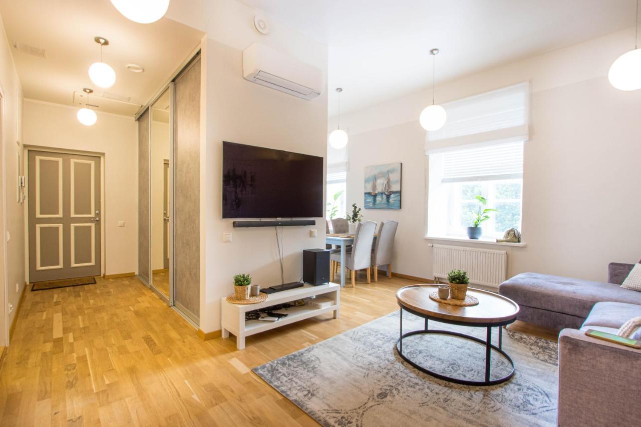 Lossi 32 Cozy Apartment Тарту Экстерьер фото